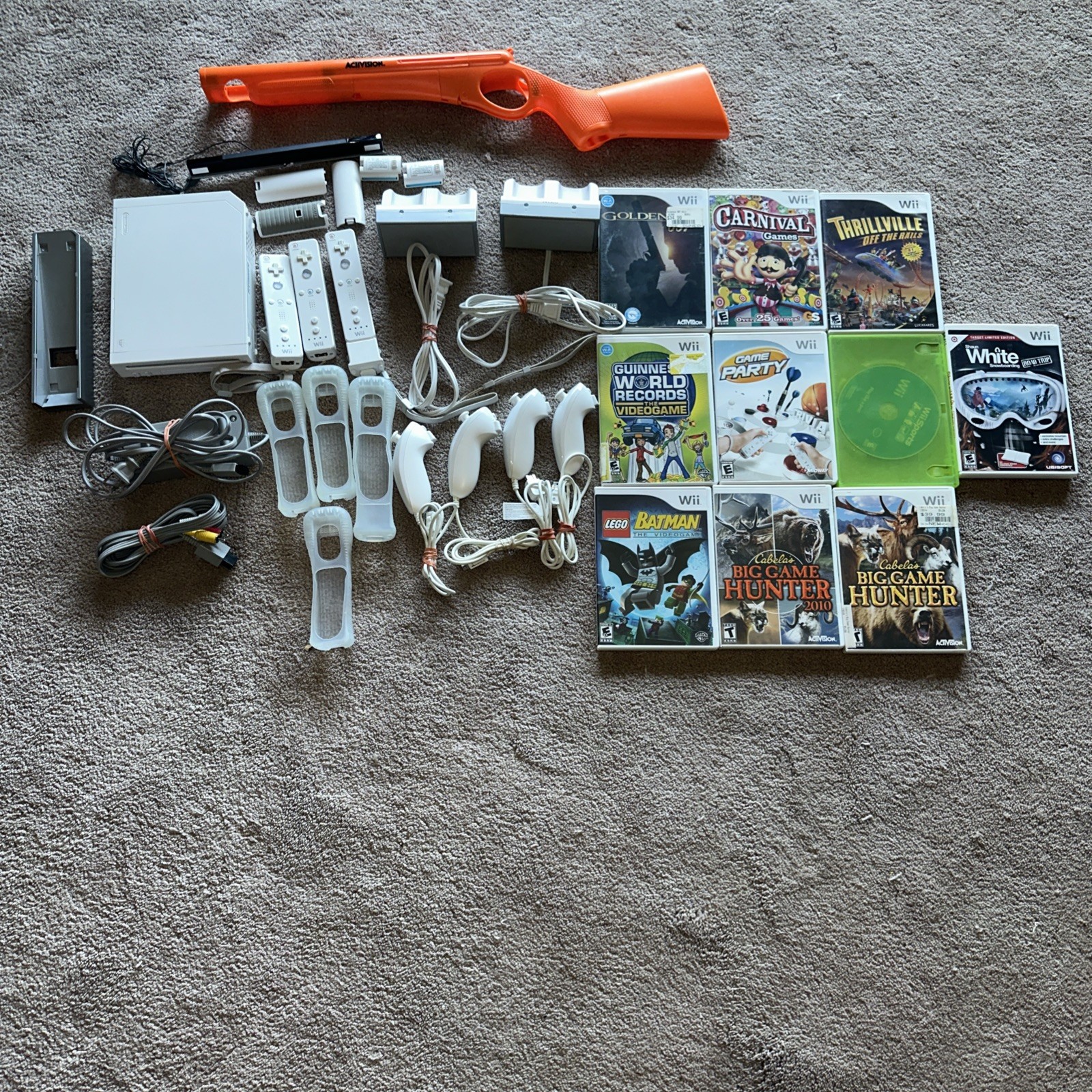 Nintendo Wii Console Bundle With 7 Games And Cabela’s Gun