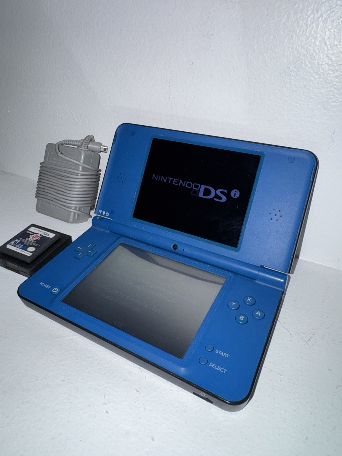Nintendo DSi XL Handheld System – Midnight Blue + Game