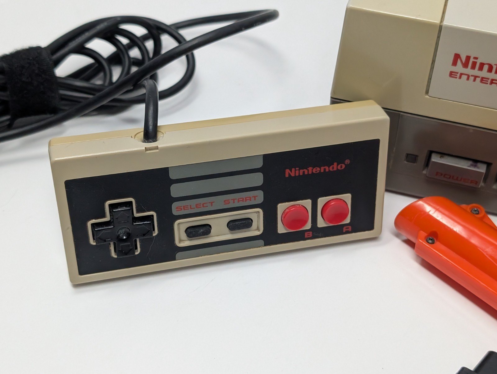 Nintendo NES Action Set Home Console With OEM Controller, Zapper Gun & Cables
