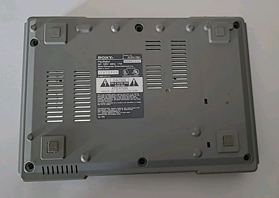 Sony PlayStation 1 PS1 Console – SCPH-7001 – For Parts or Repair