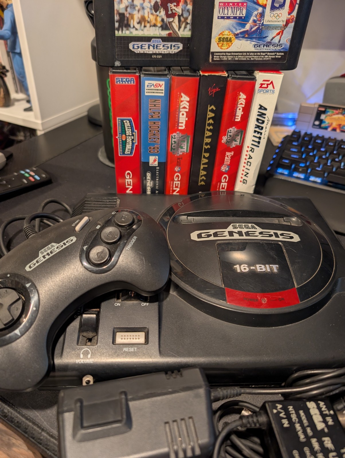 Sega Genesis Model 1 bundle + 8 Games (6 in box) + cables + controller [Tested!]