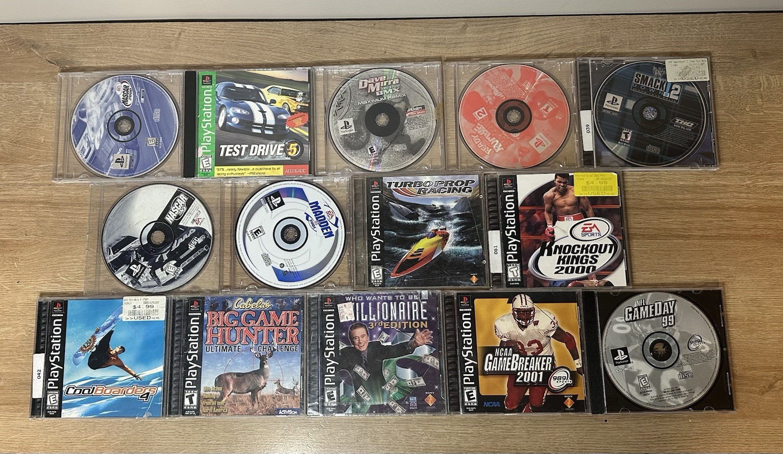 Ps1 Bundle-14 Games (1 Factory Sealed)-2 OEM controllers-3 Memory Cards-Cables