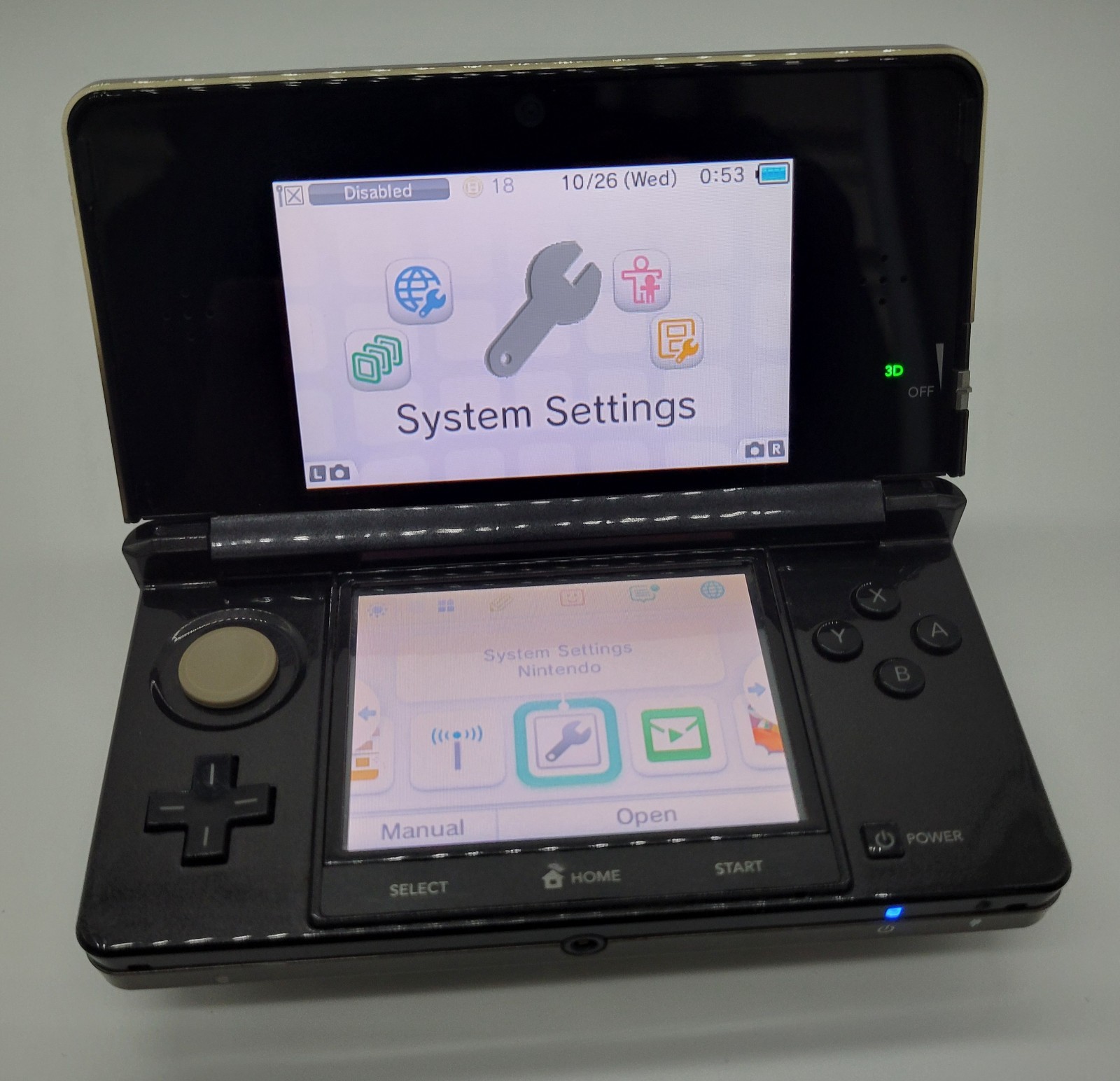 Nintendo 3DS Console Bundle CTR-001 Black with Games SD Card & Charger