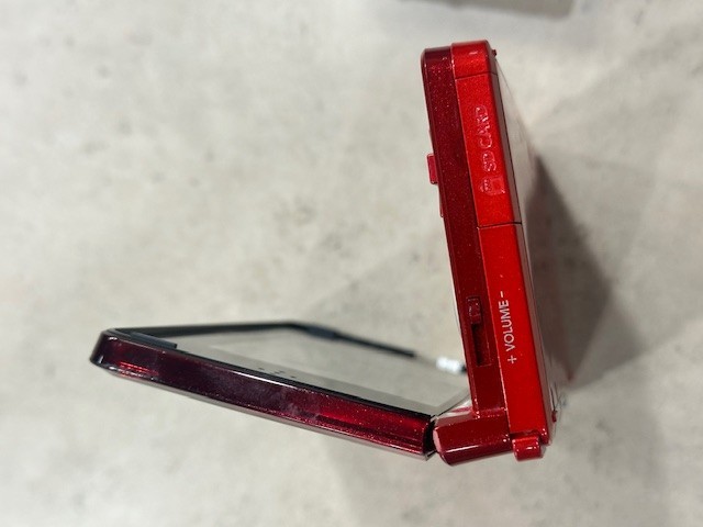 Nintendo 3DS Handheld System – Flame Red