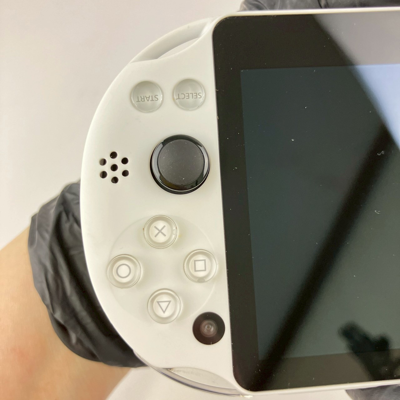 PS Vita PCH-2000 Glacier White Console S Rank Region Free Boxed 1Day Ship G