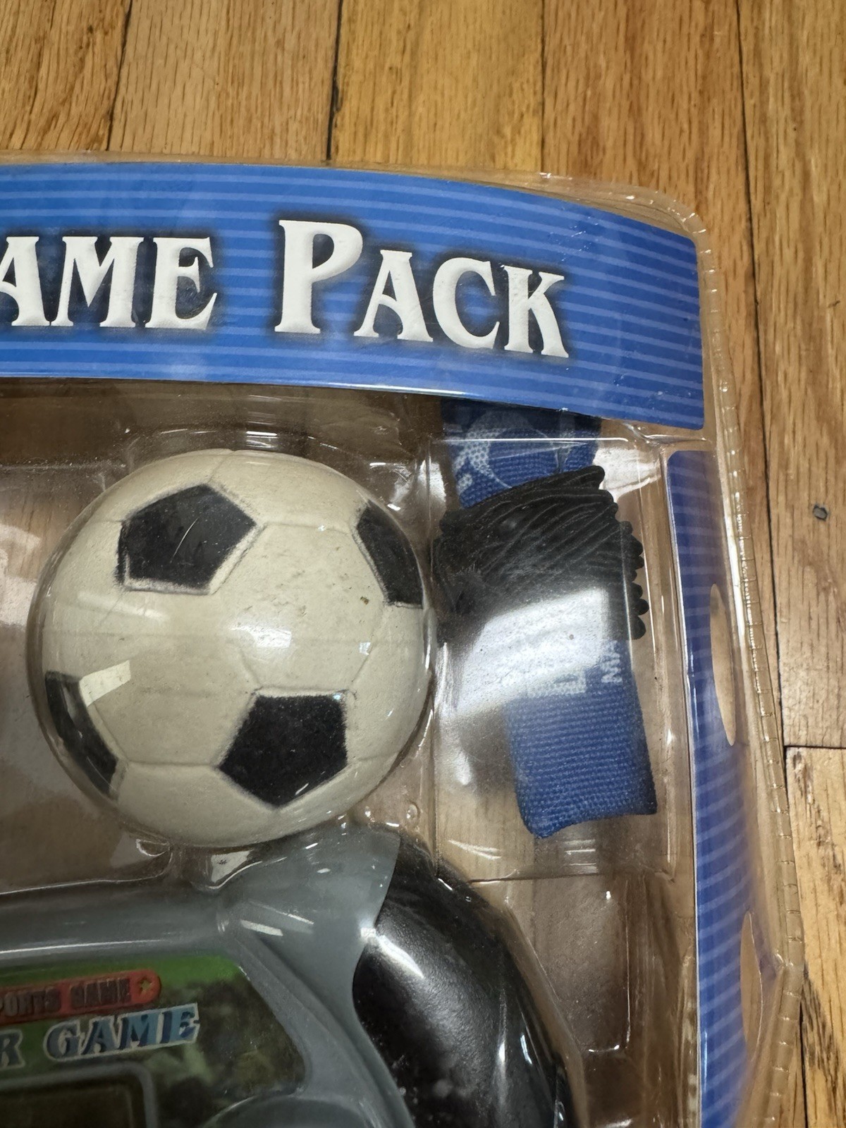 Vtg 90s Soccer Football Futball Handheld LCD Game Sport Watch Calculator Radio