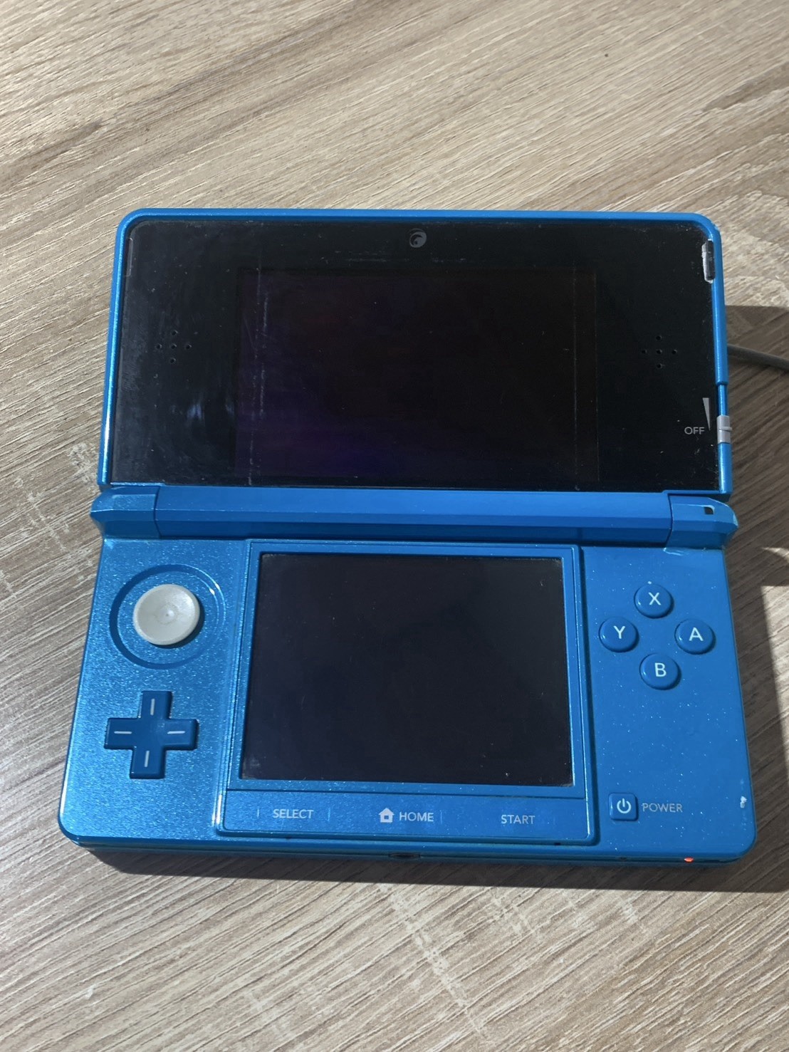 0772 Nintendo 3DS Light Blue For Parts