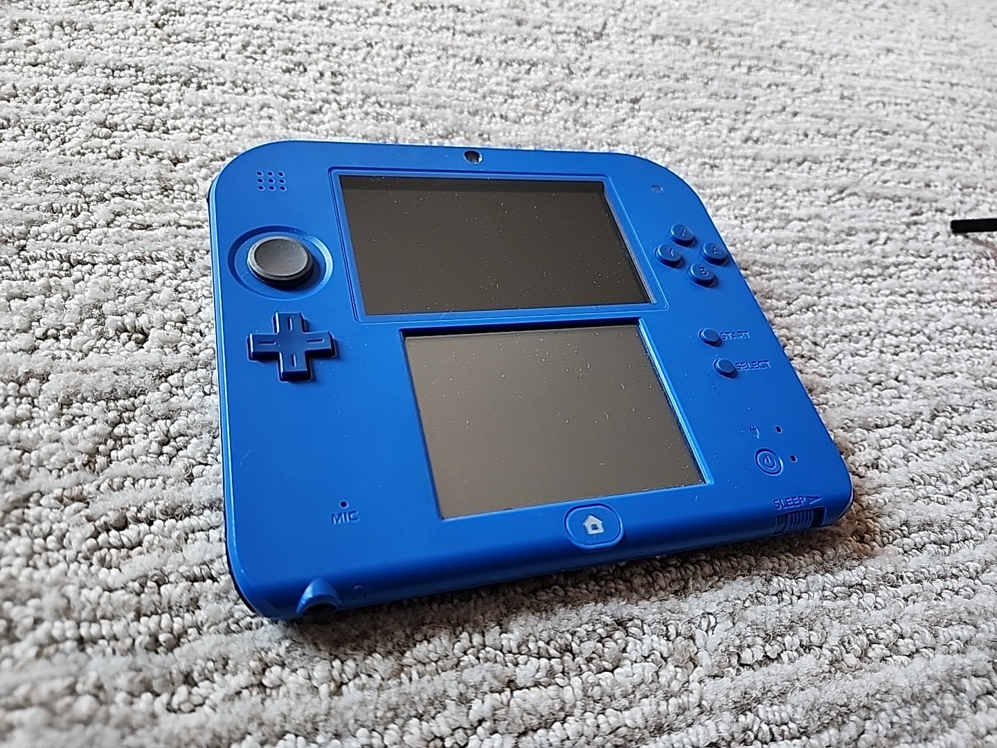 Nintendo 2DS Black/Blue Console w/ Charger, Games & Case, GREAT! Ships TODAY!
