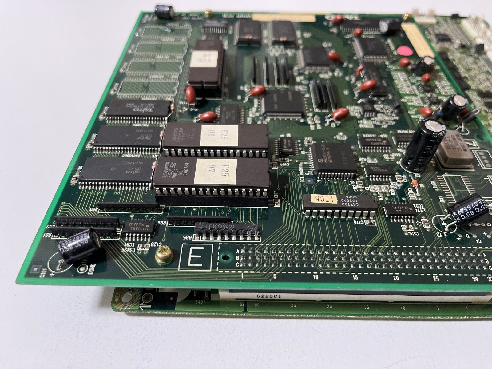 Fighters’ Impact Taito FX-1B System Arcade Game JAMMA PCB Japan