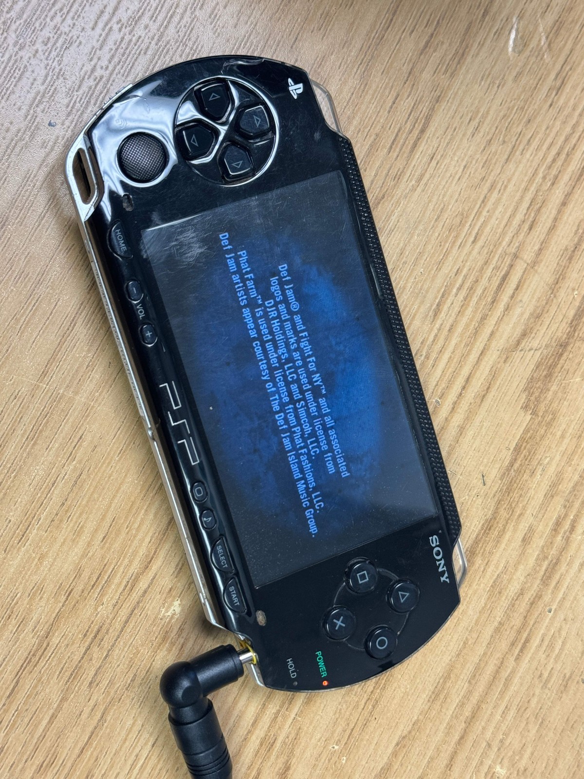 Sony PSP-1001 Handheld Console Black w/ Battery For Parts Repair