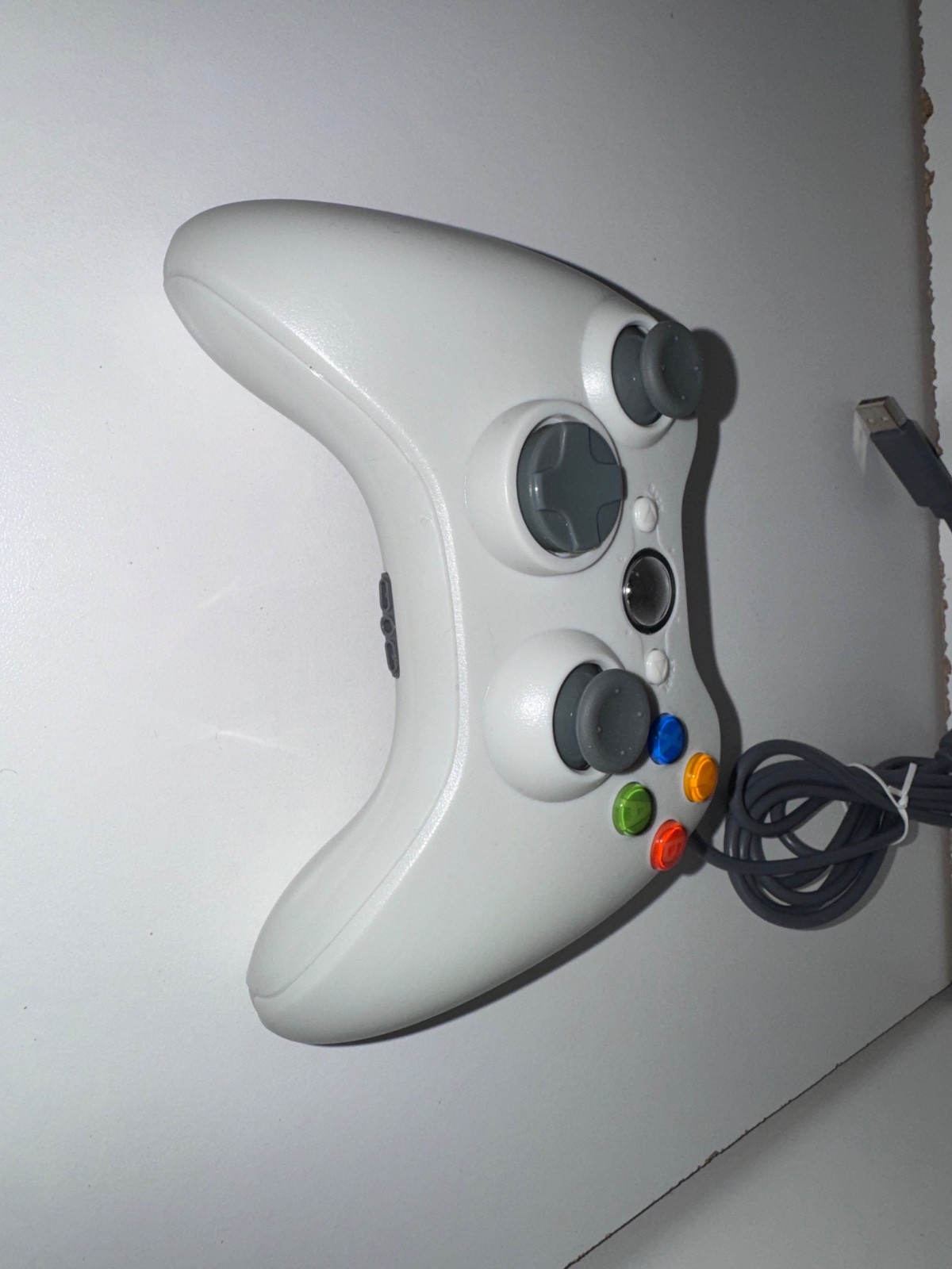 Working Xbox 360 console 500 GB two controllers with game, plus power cord