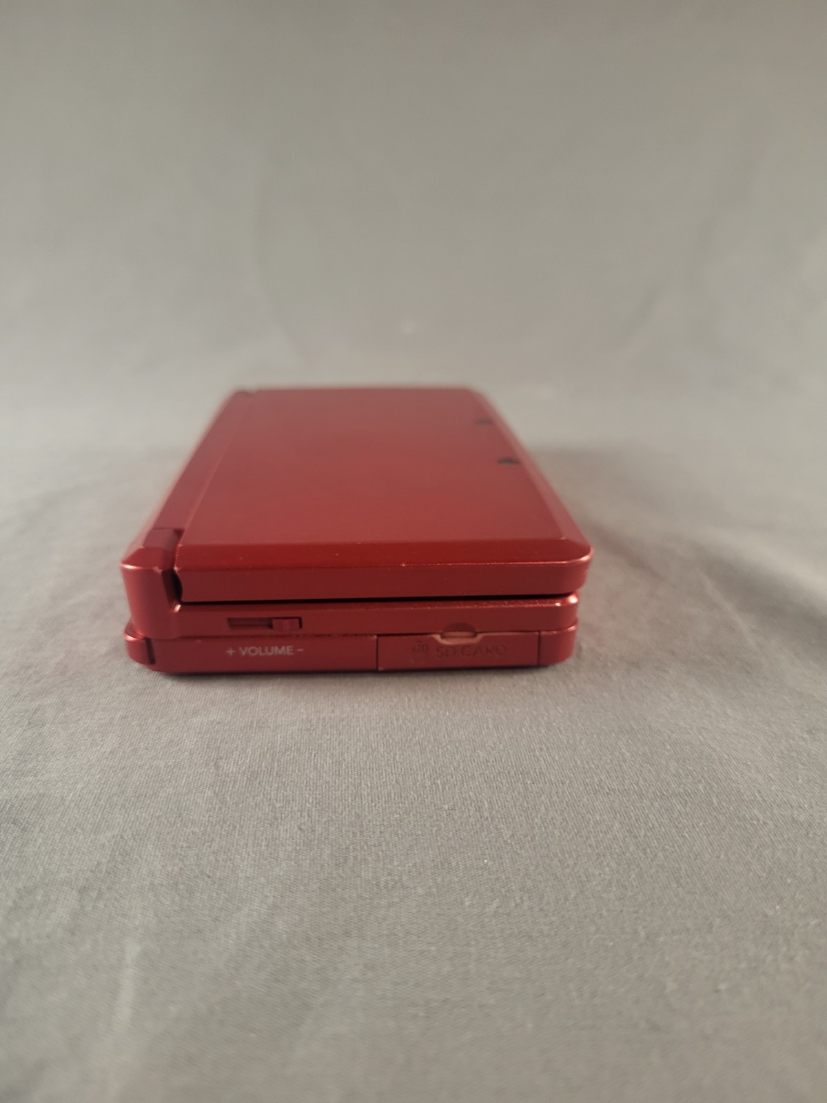 Nintendo 3DS Handheld System – Flame Red – CTR-001 – Charger Included – Tested!