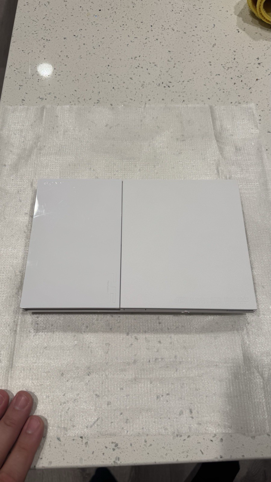 Sony PlayStation 2 PS2 Slim Ceramic White SCPH-90000 CW Box W/ Vertical Stand