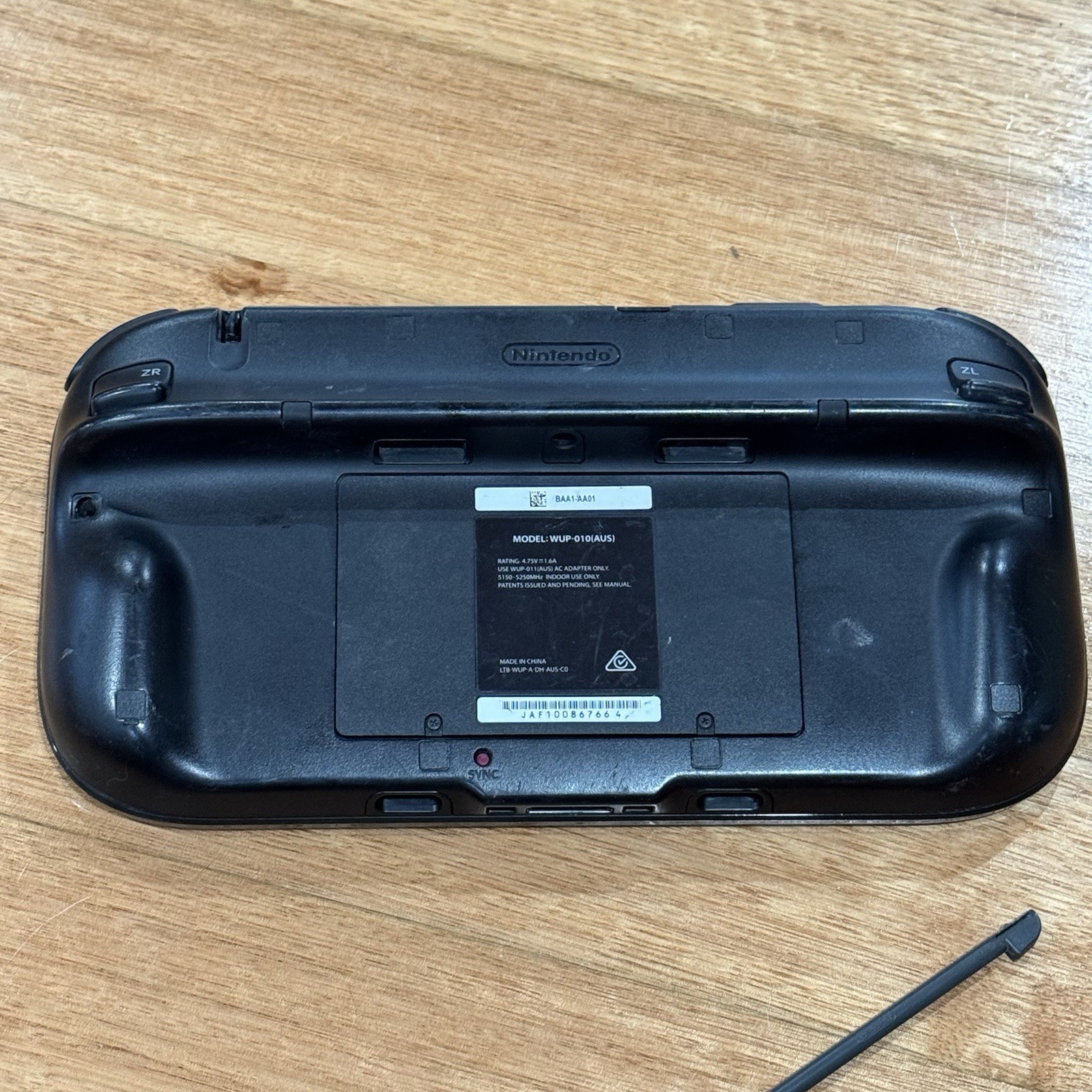 Genuine Nintendo Wii U Gamepad WUP-10 – C Grade – With Stylus & Good Battery