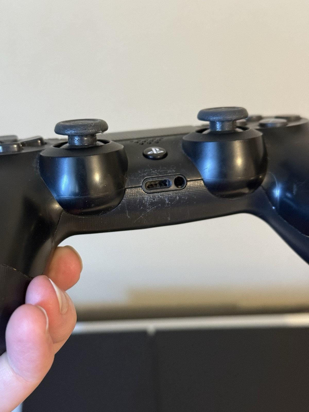 Sony PlayStation 4 500GB Game Console CUH-1215A Black W/ 2 Controllers Tested