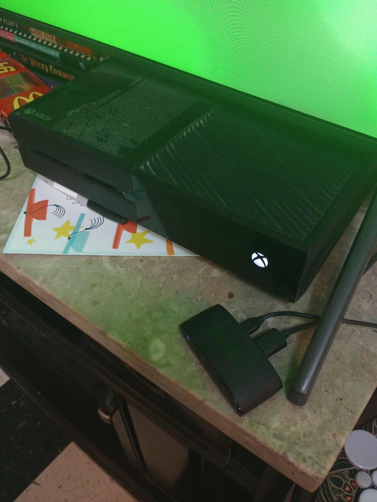 xbox one console w/ headphones and controller USED tested