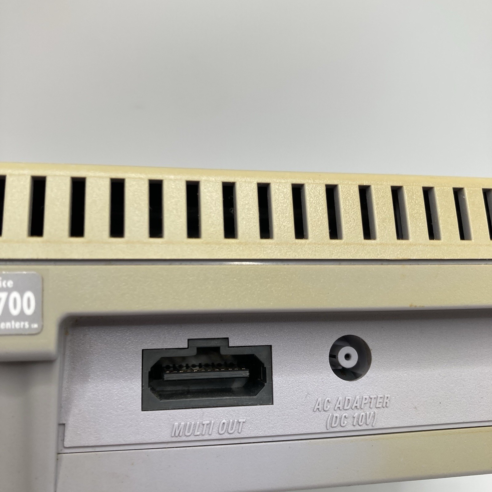 Super Nintendo Jr. SNES SNS-101 CONSOLE ONLY – Parts Only Did Not Power On