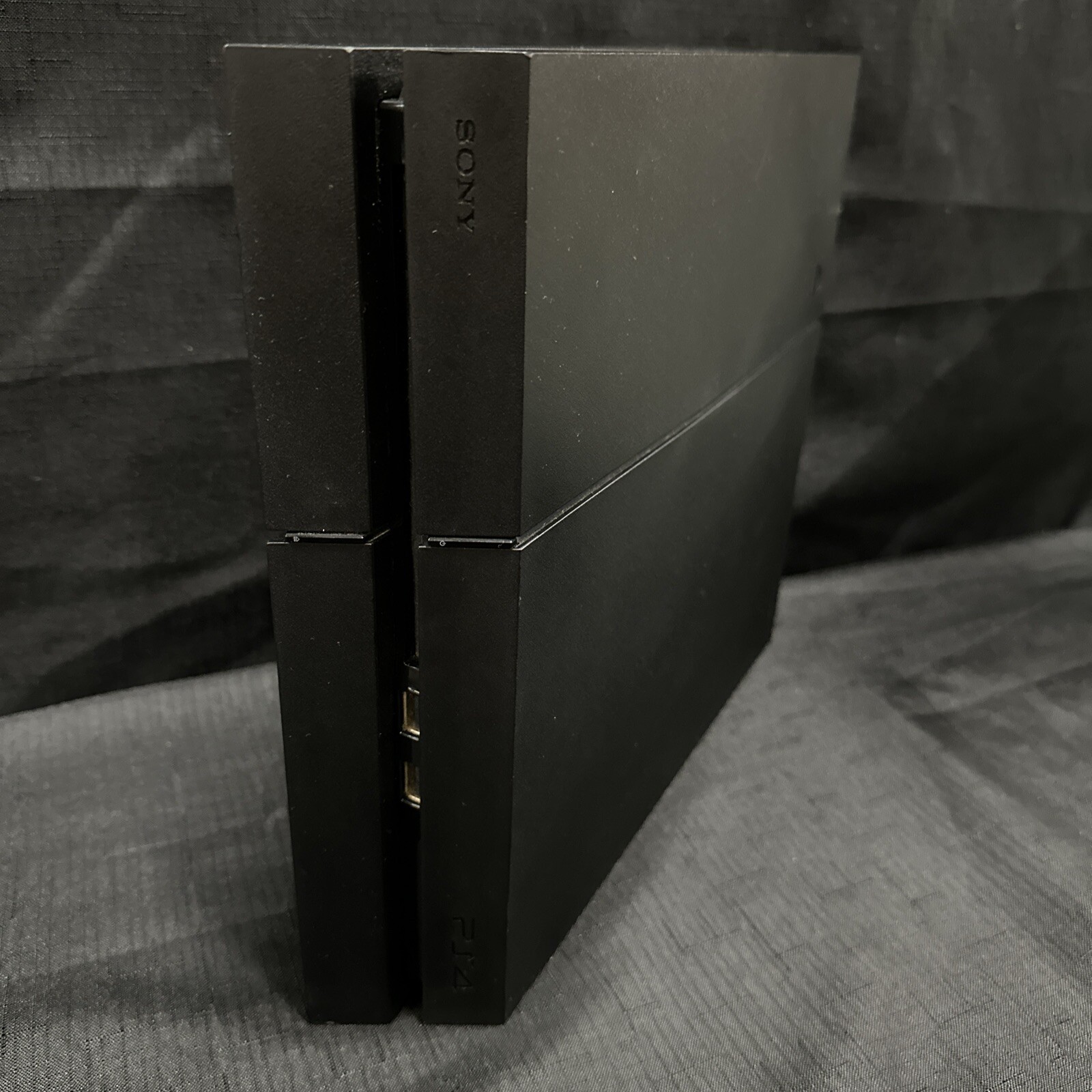 Sony PlayStation 4 PS4 Slim (CVH-2215B) 500GB Gaming Console Only Jet Black
