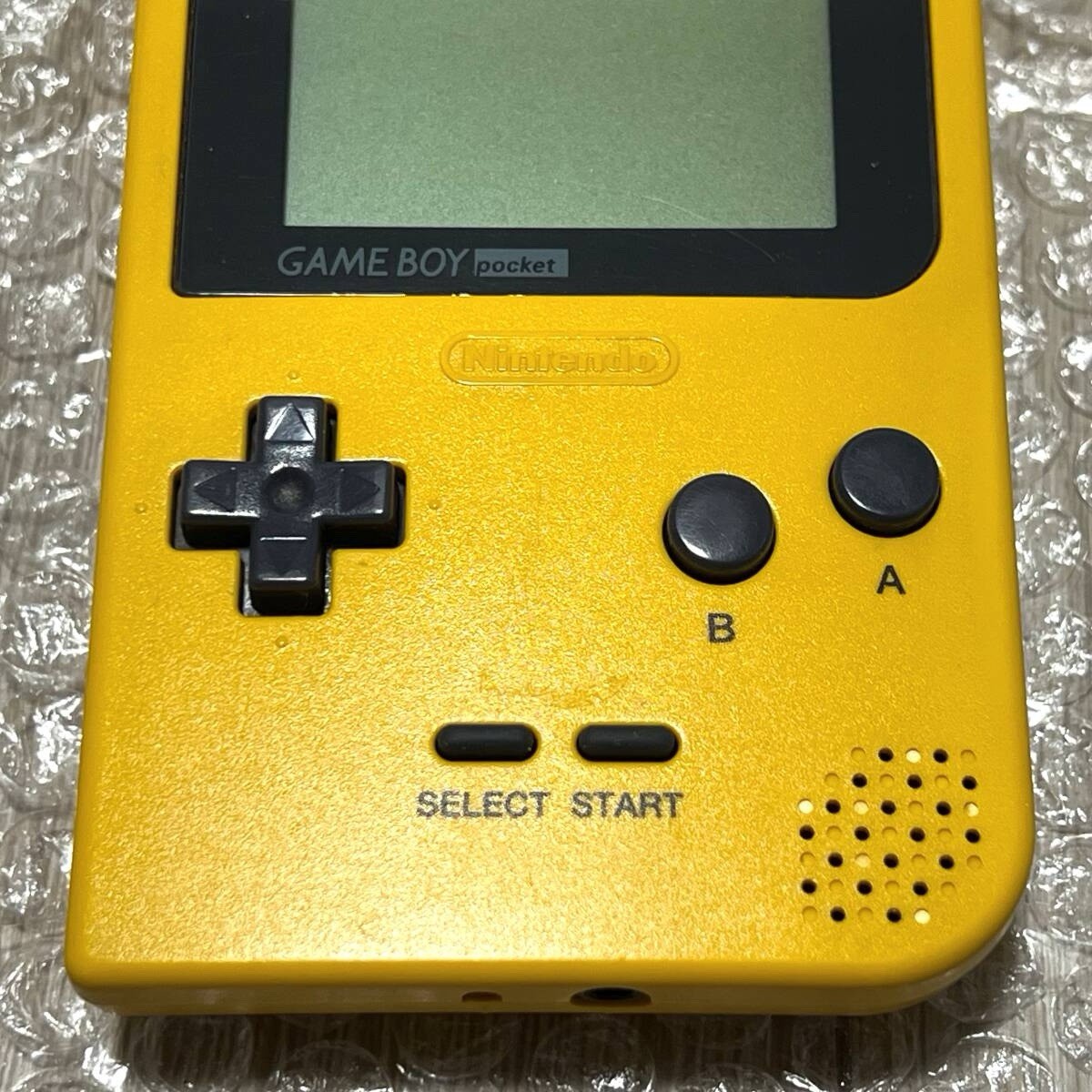 GB GBP Game Boy Pocket Yellow MGB-001 Pocket Pikachu Bundle