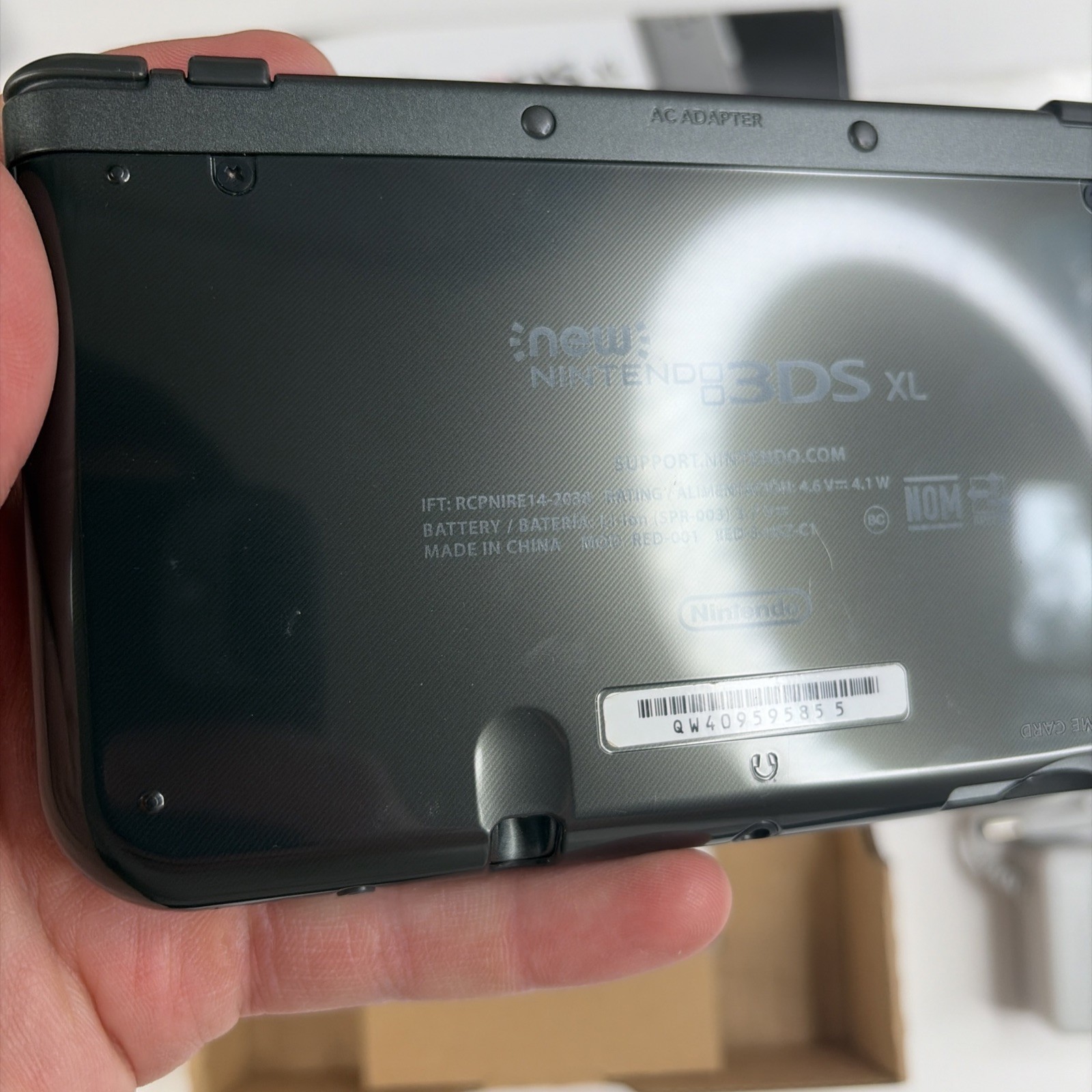 NICE! Nintendo New 3DS XL Black Complete Box W Charger Stylus US Model Top IPS