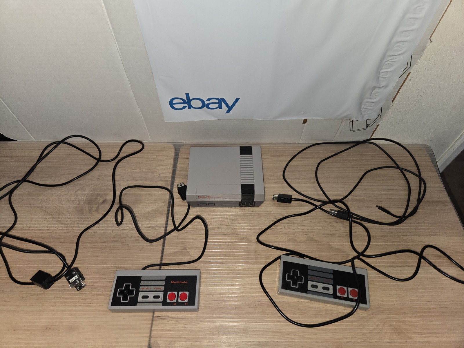 Nintendo NES Classic Edition Mini Model CLV-001 – Console With 2 Controllers