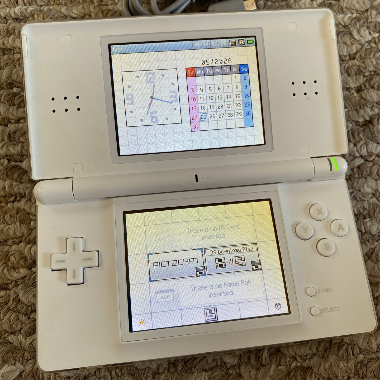 Nintendo DS Lite USG-001 Polar White w/ Charger USA