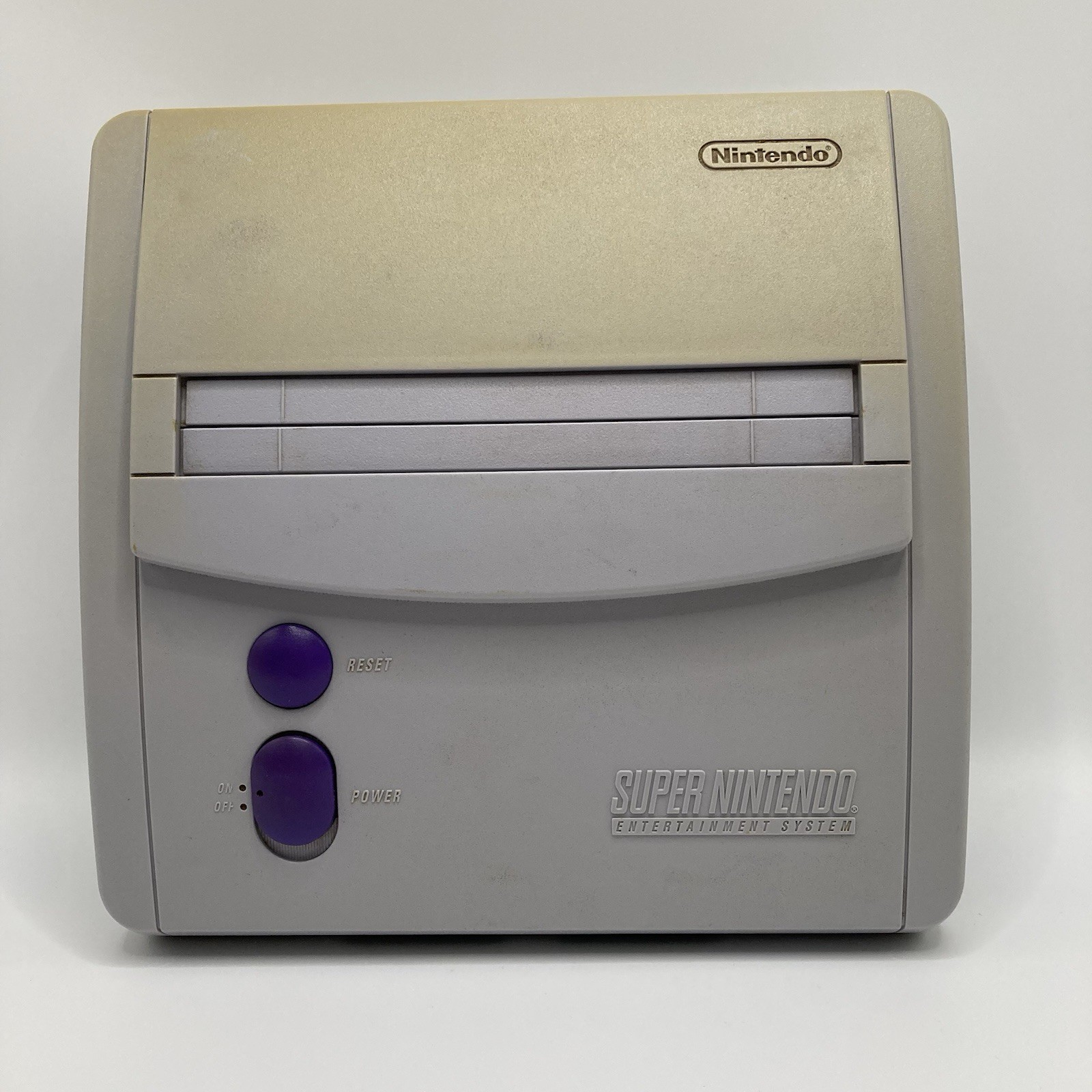 Super Nintendo Jr. SNES SNS-101 CONSOLE ONLY – Parts Only Did Not Power On