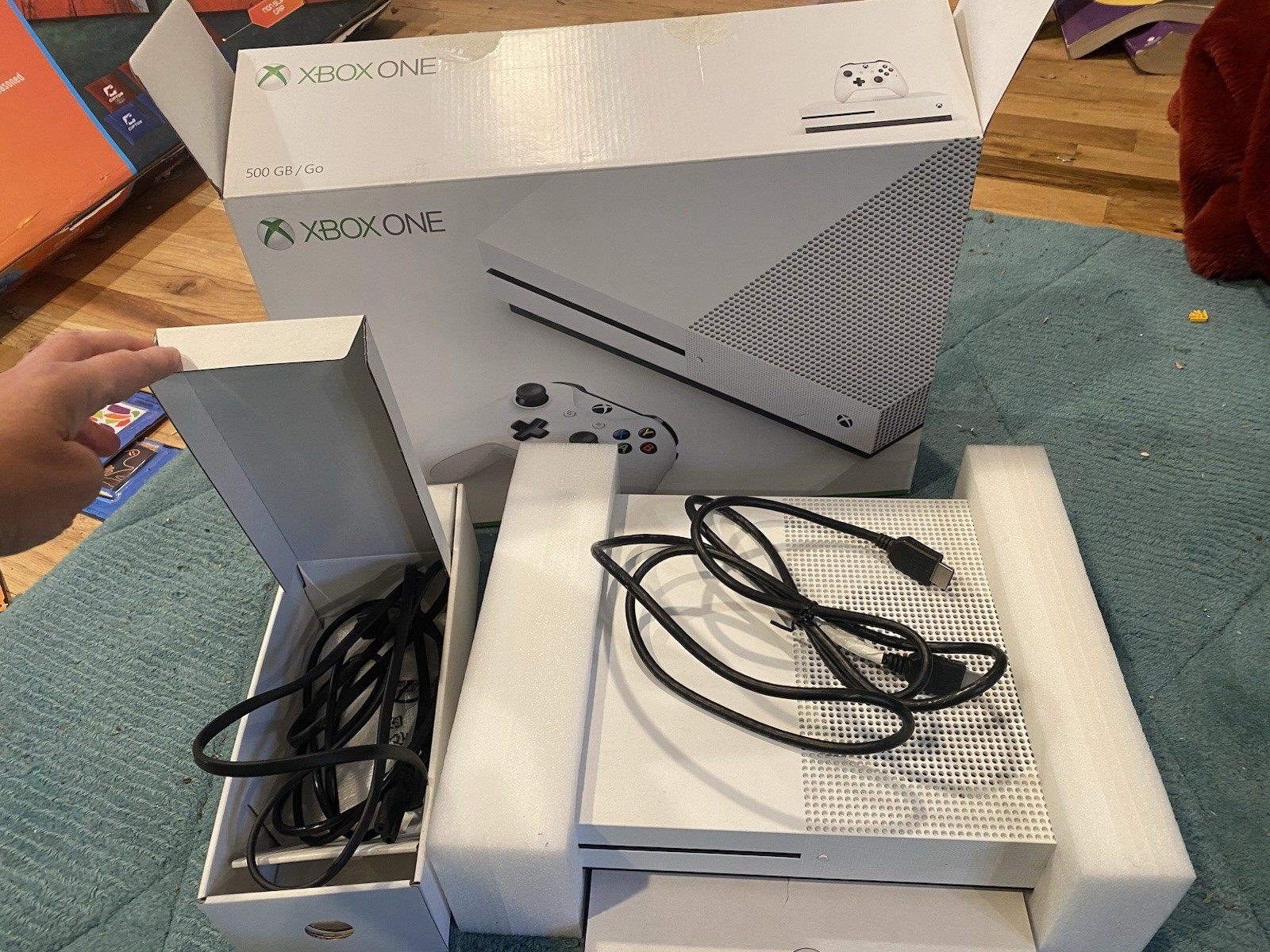 Xbox One S Console Controllers And 4 Games