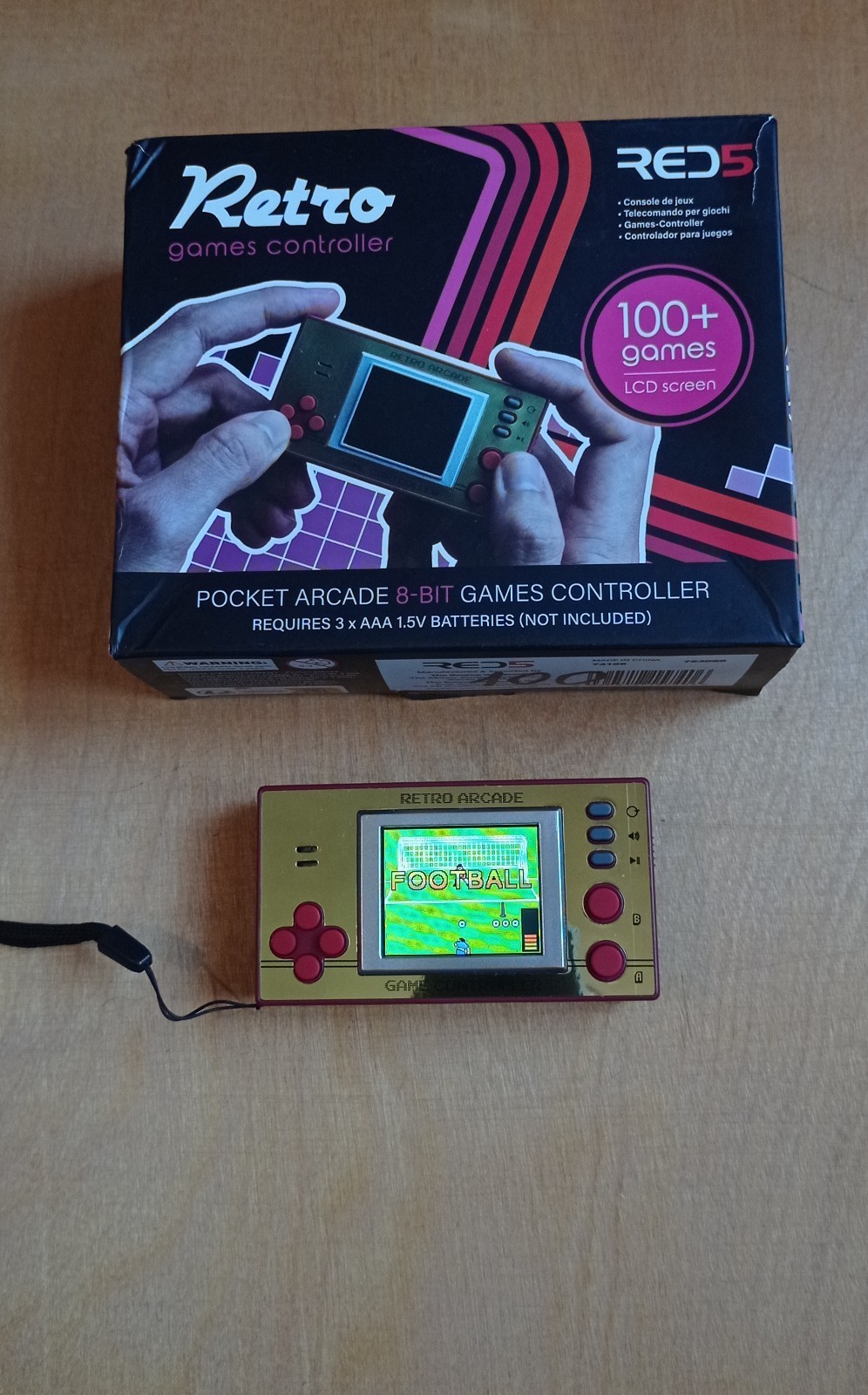 Retro 8-Bit Handheld Console RED5 150 Games Color Screen