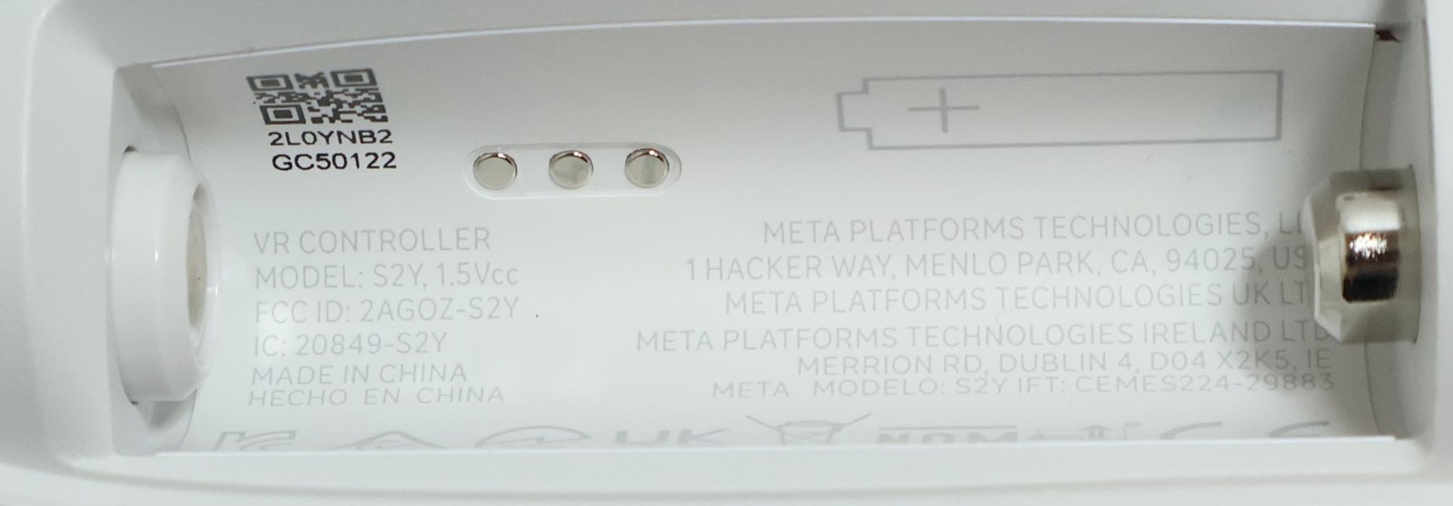 Meta Quest 3s Mixed Reality VR Headset 128GB Model P97 – White/Gray