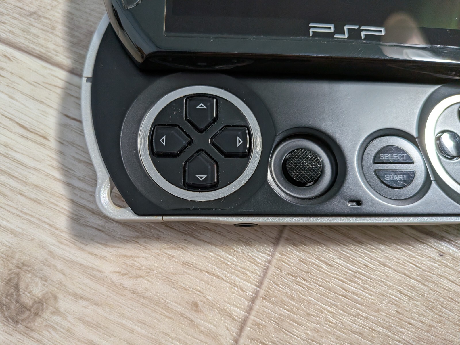 sony psp go console black and 8gb memory Tested Work – many songs by Perfume