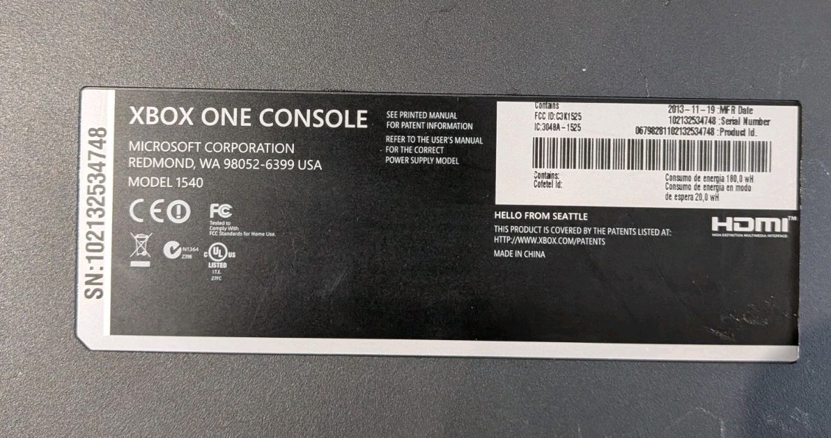 Microsoft Xbox One 500GB Console Kinect Bundle – One ControlleBlack W/ 4 Games