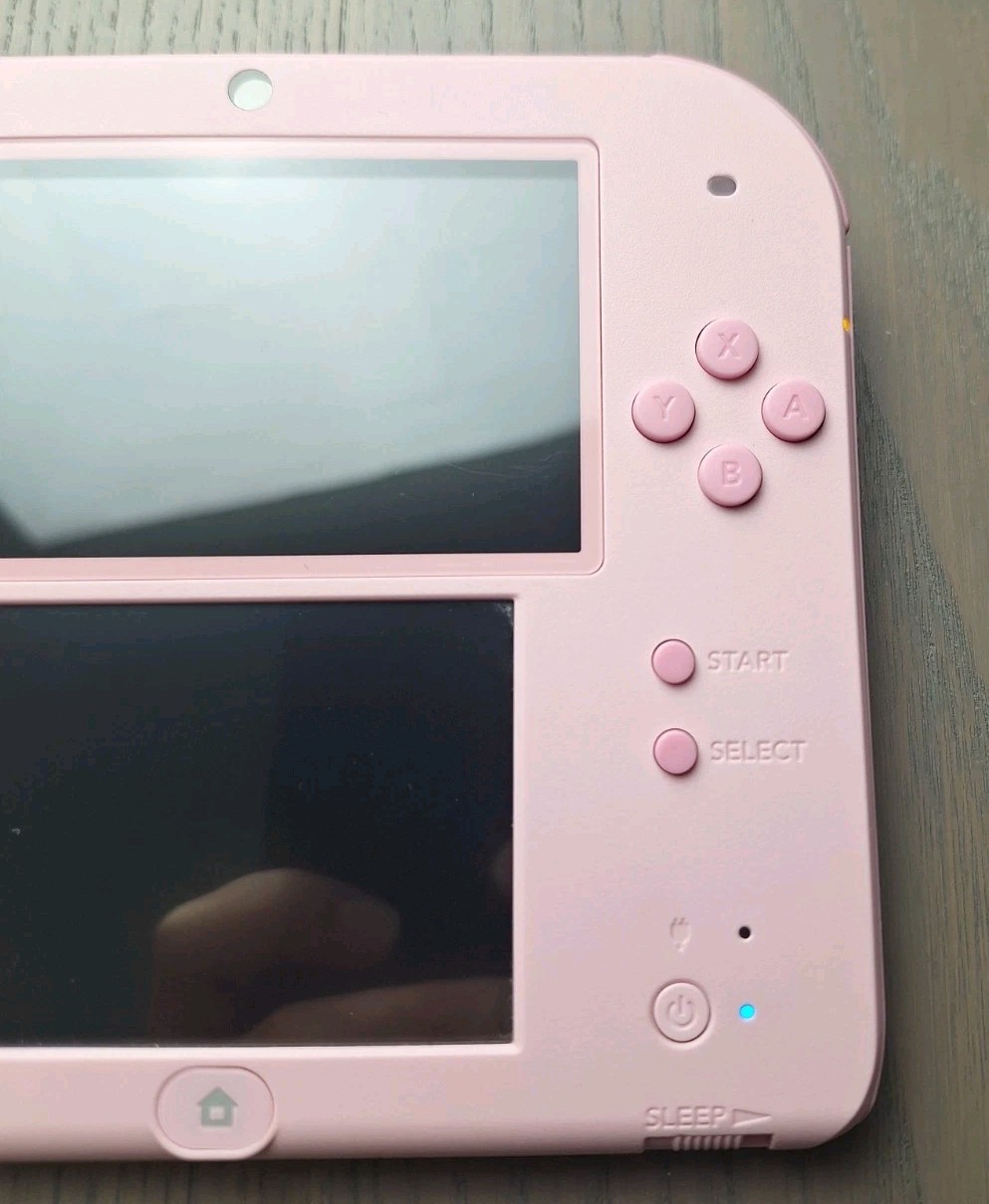 Nintendo 2DS Pink Region Free Console 16GB Tested Excellent Condition CIB