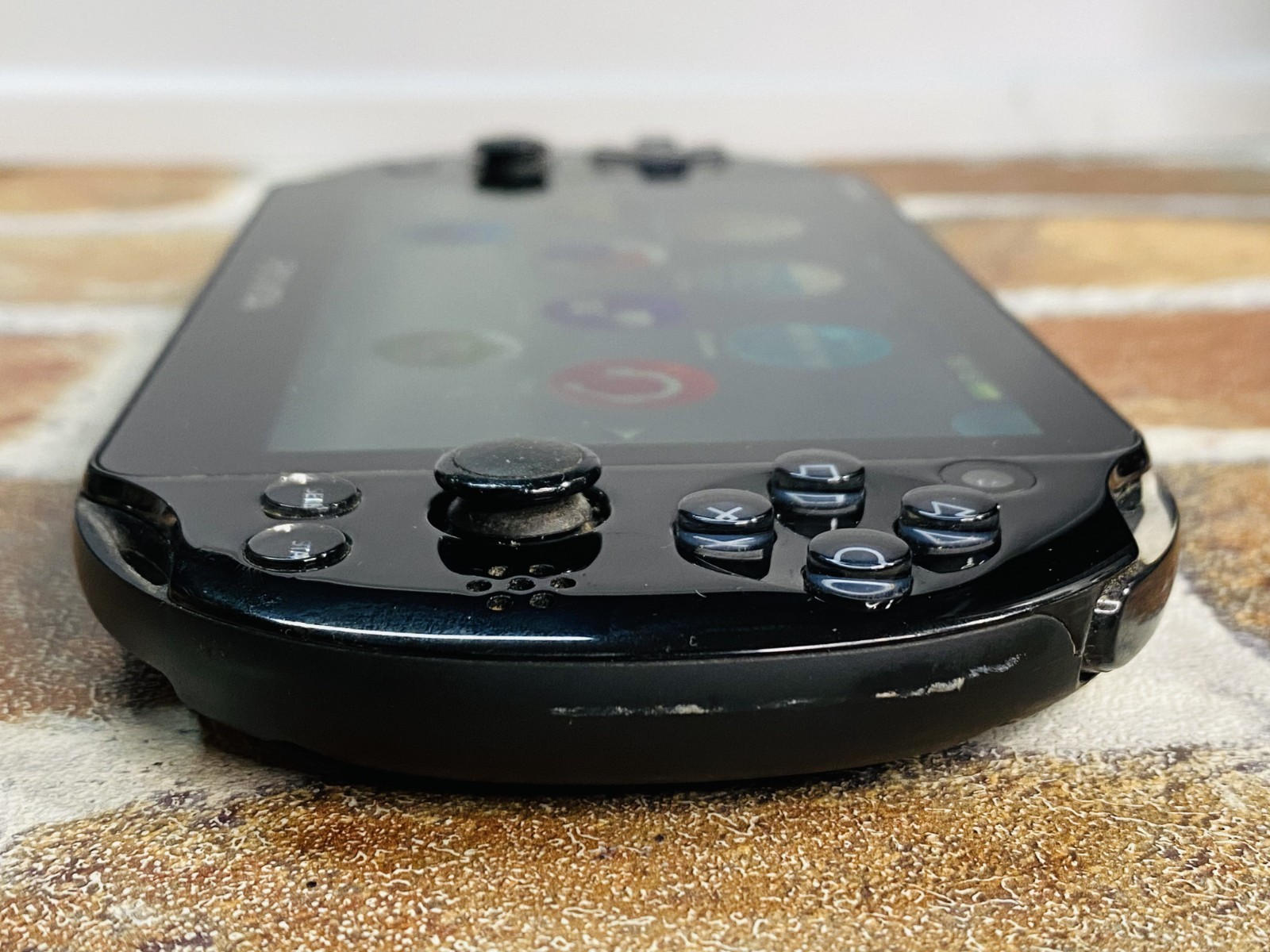 PS Vita PCH 2000 Black SONY PlayStation Japan 16GB Charger MobileCase 1Game No2D