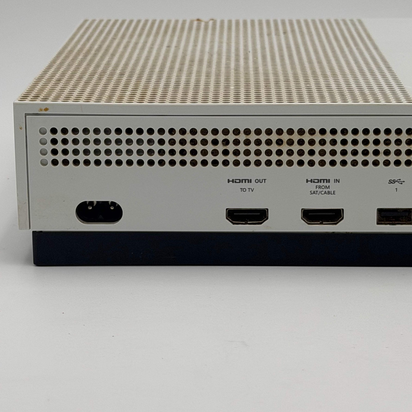 Microsoft Xbox One S 1TB All-Digital Gaming System White 1681 – Console Only