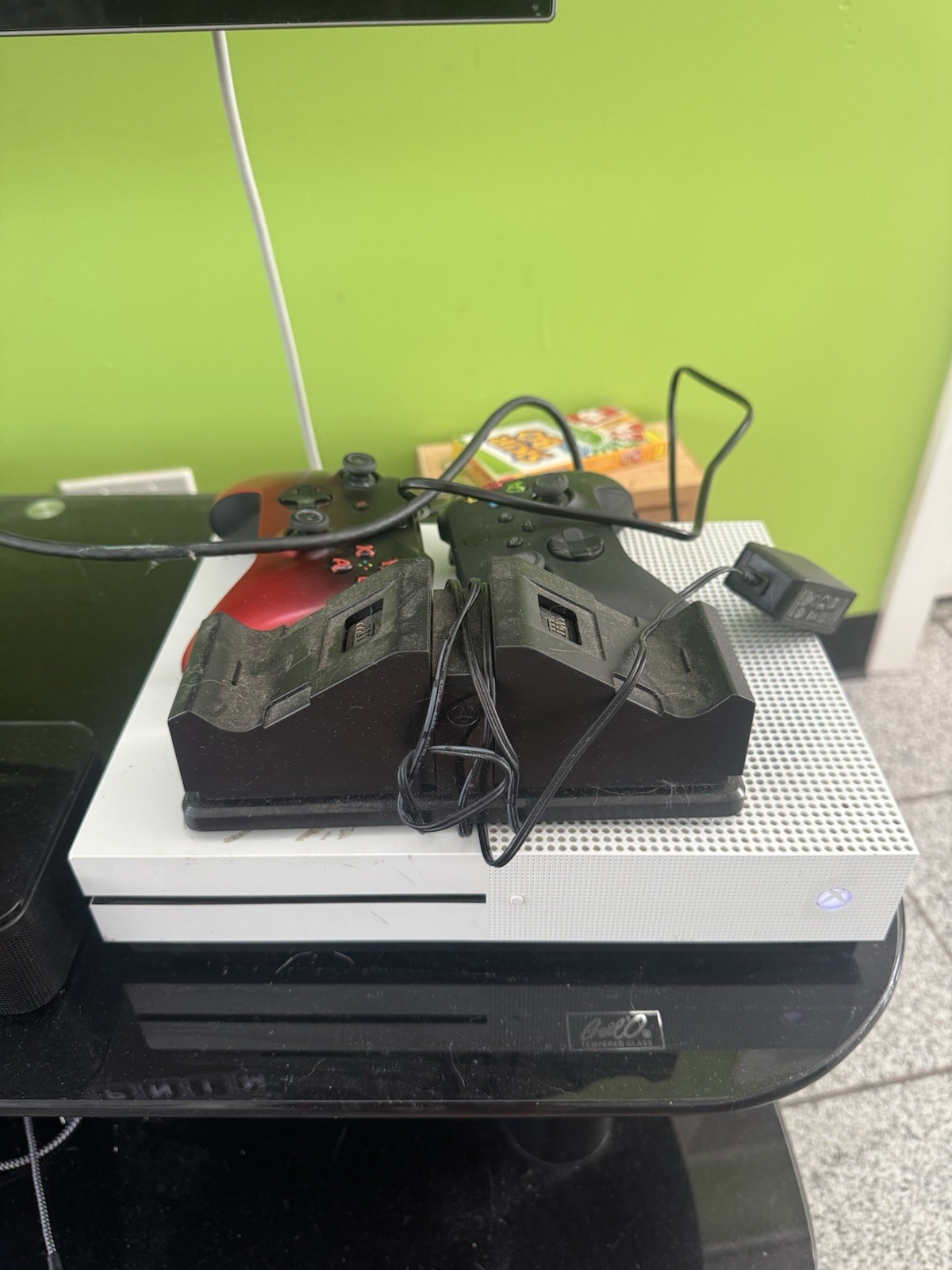 Microsoft Xbox One S (512GB) White, 2 Controllers Charging Dock Cords Battery