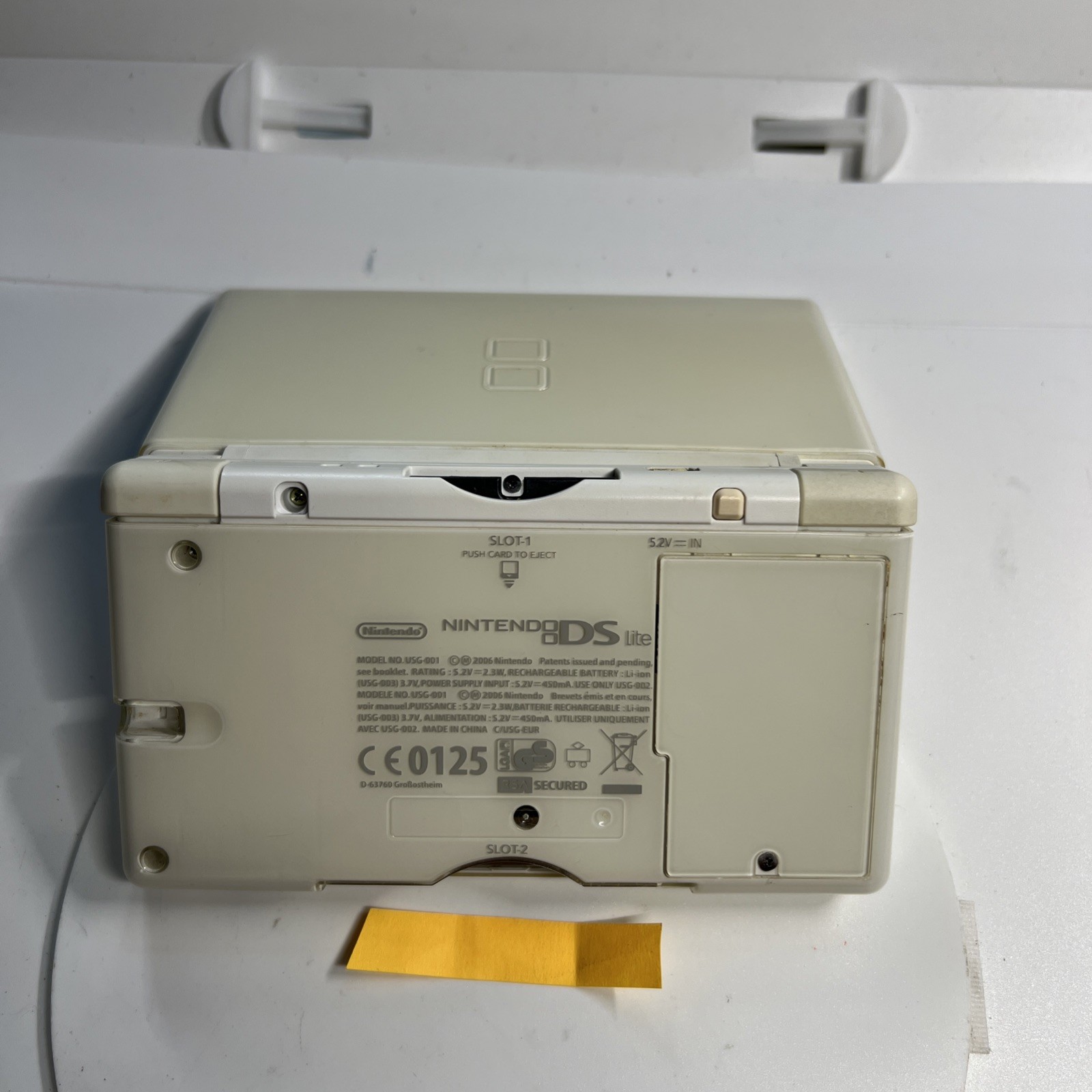 Nintendo DS Lite Console USG-001 – Polar White Not Working