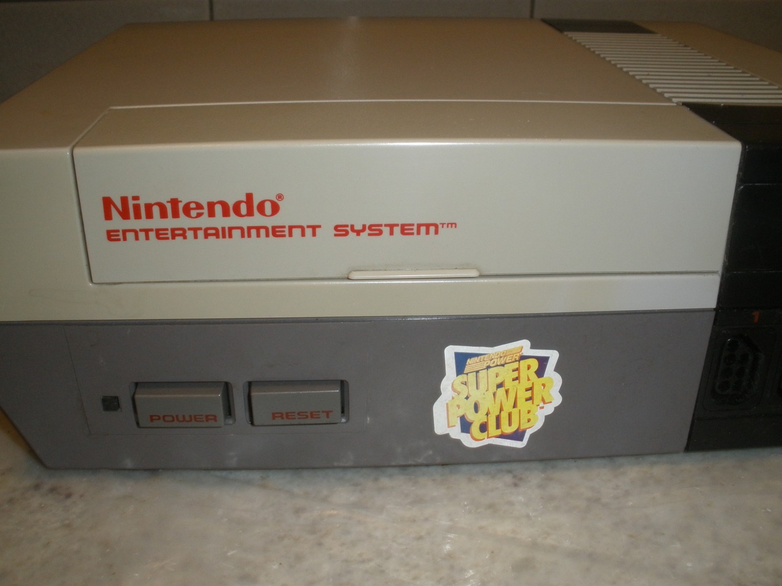 ORIGINAL NINTENDO NES HOME CONSOLE NES-001 WORKS (READ DESC