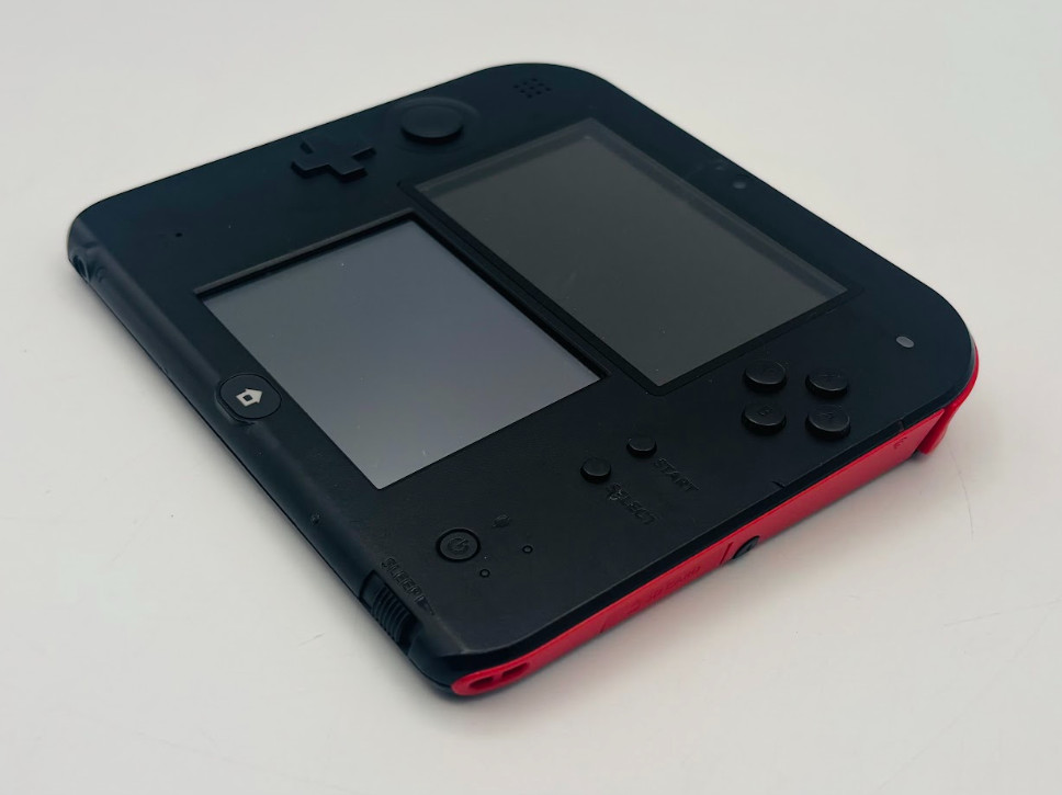 Nintendo 2DS – Crimson Red (Black Faceplate)