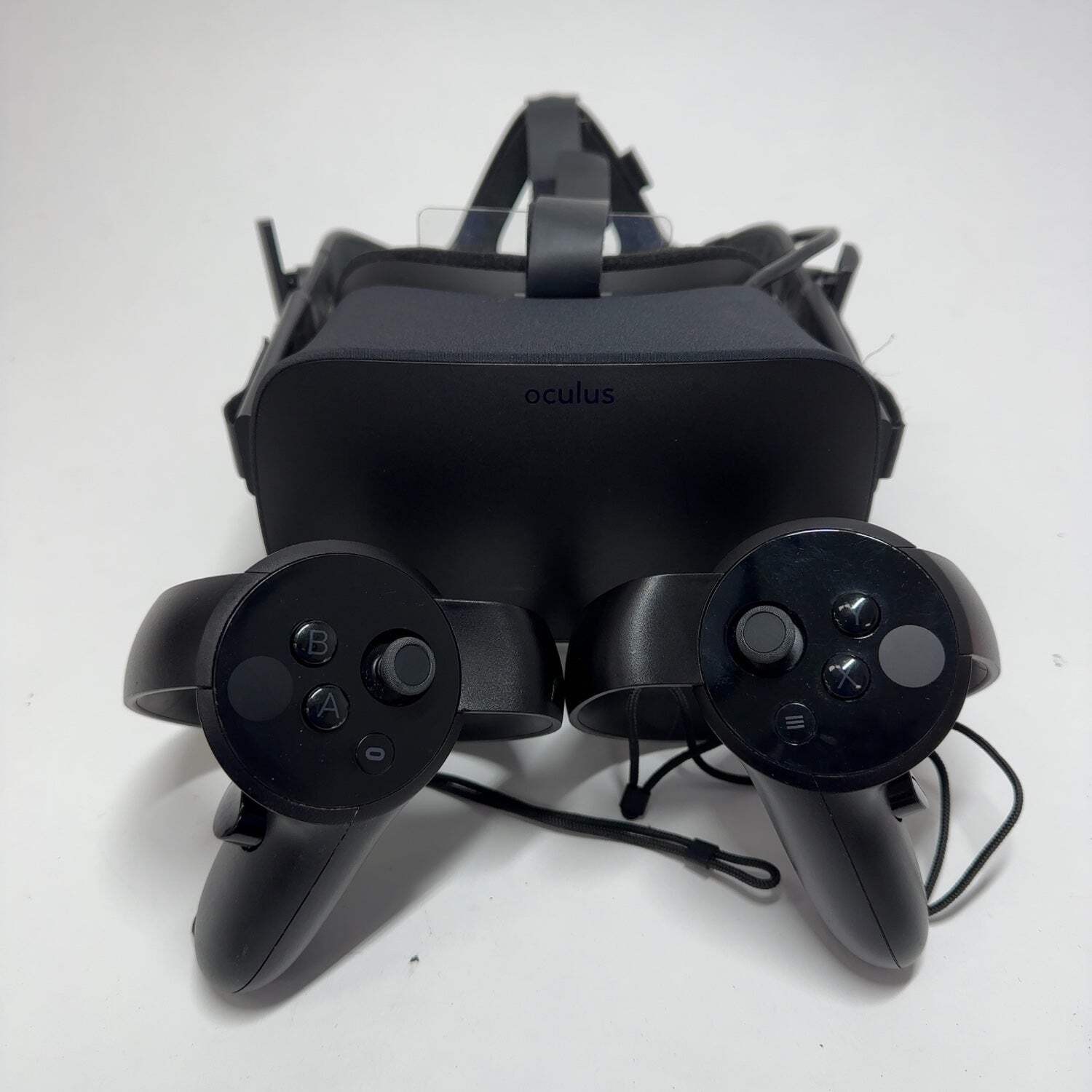 Broken Oculus Rift (CV1) Standalone All-in-One VR Headset HM-A