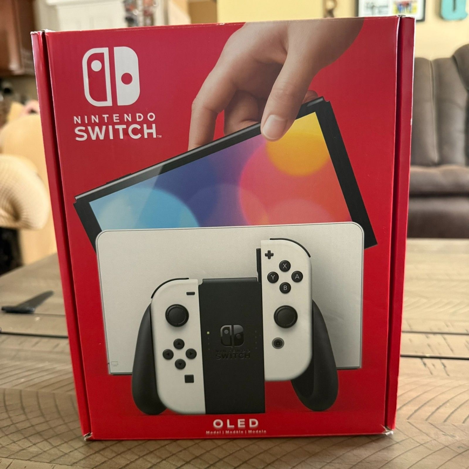 Nintendo Switch OLED Bundle White – Less Than 5 Hours Played + 3 Games + Box