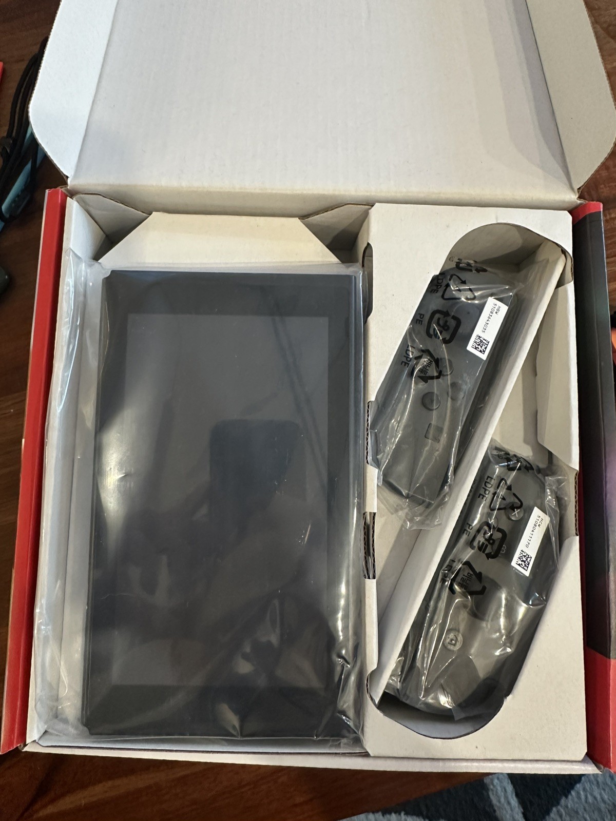 Nintendo Switch HAC-001(-01) 32GB Console with Gray Joy‑Con – With Travel Case