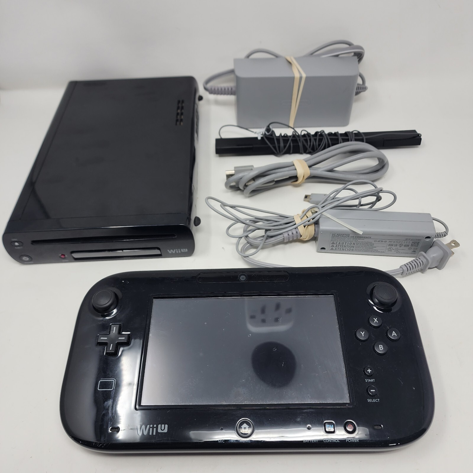 Nintendo Wii U 32GB Mario Kart 8 Black Deluxe Console Gamepad WUP-101(02) Tested