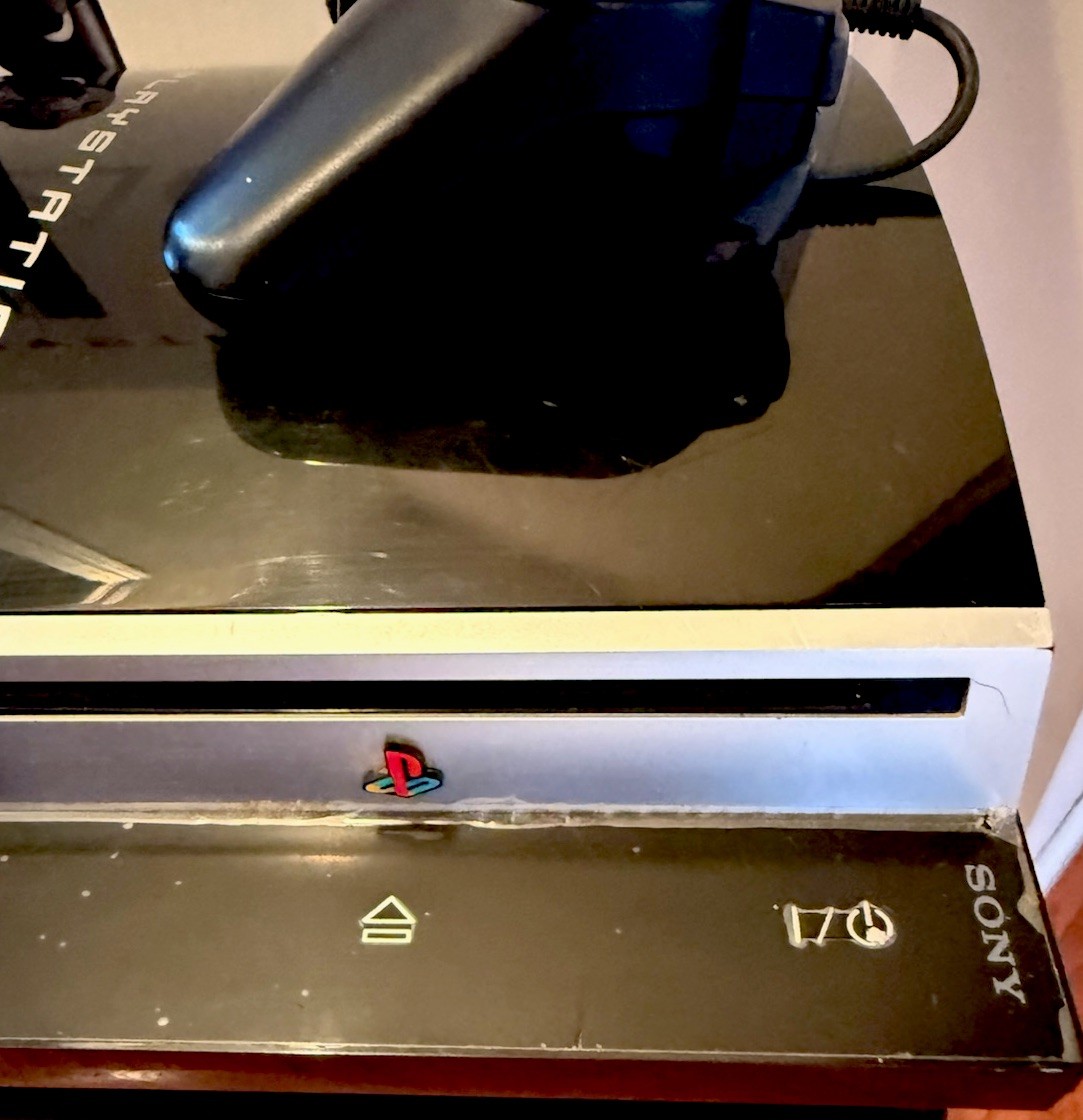 Sony PlayStation 3 PS3 Black 80GB Powers On-Shuts Off Org. Box, Controller -READ