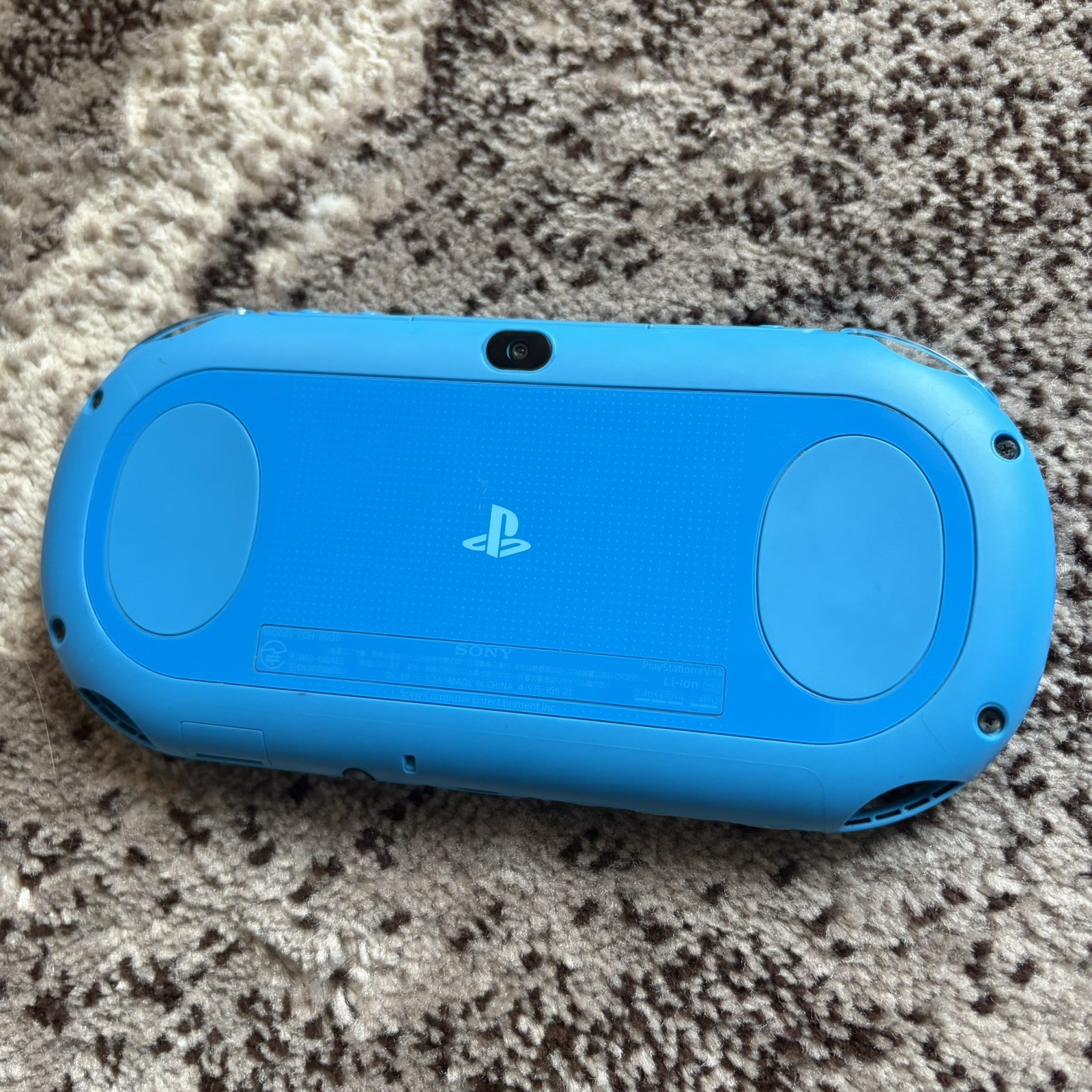 PS Vita Blue PCH-2000 ZA23 Slim Aqua Bundle, 2 Games + Charger 16GB Memory