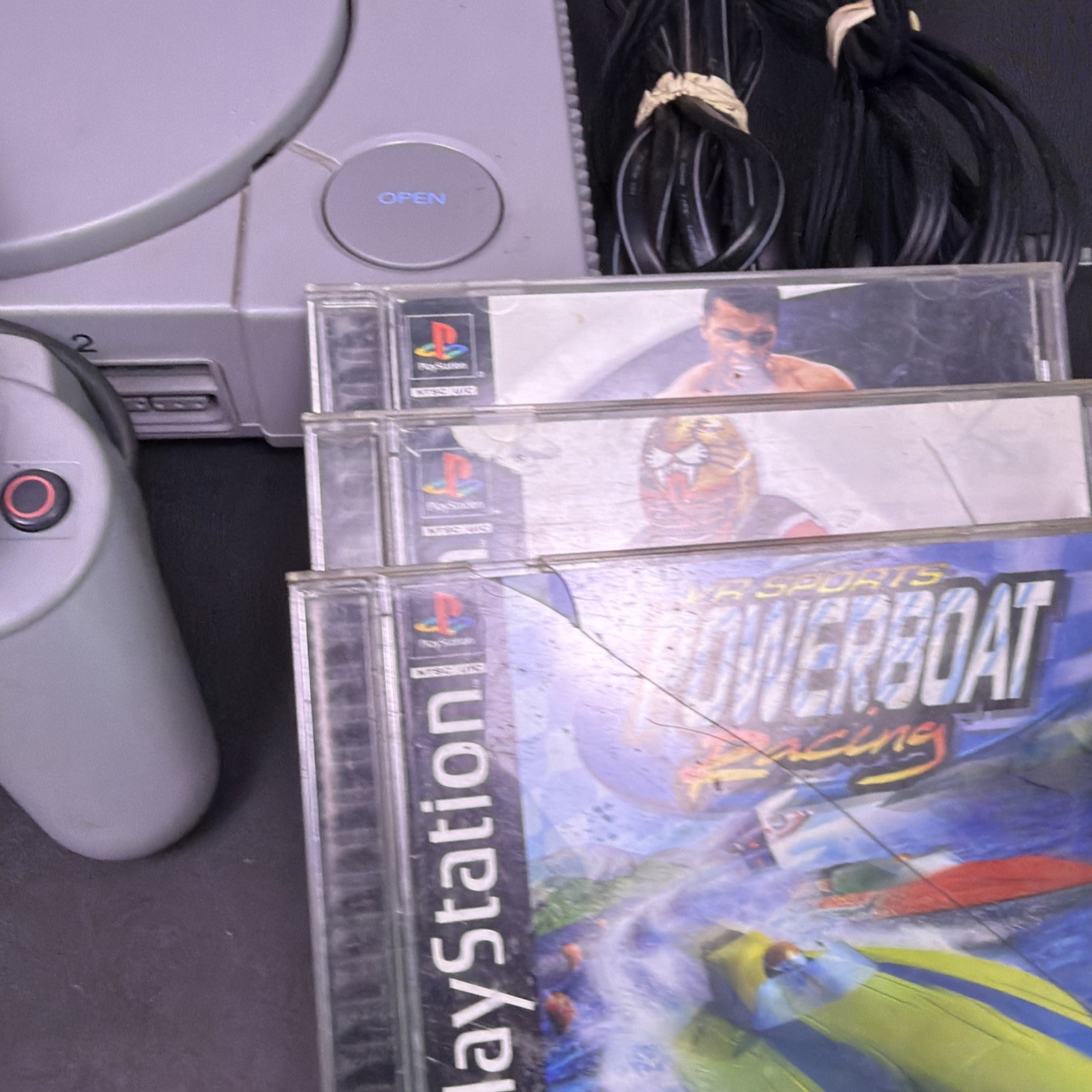 Sony PlayStation PS1 SCPH-5501 NTSC-U/C Gray W/ Controller Games Mem Card Cables
