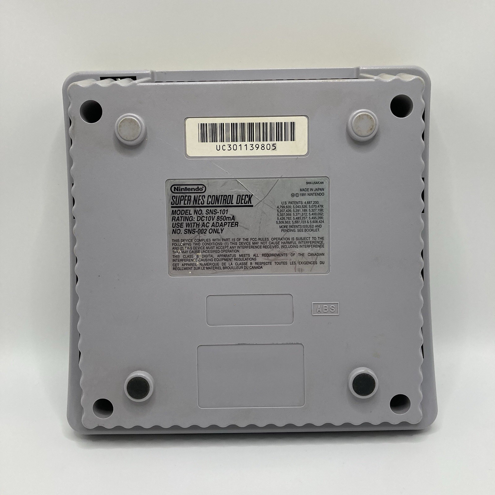 Super Nintendo Jr. SNES SNS-101 CONSOLE ONLY – Parts Only Did Not Power On