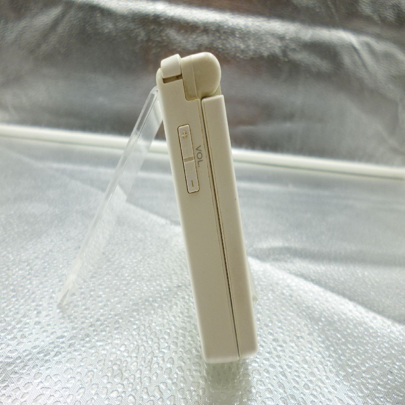 Nintendo DSi Game Console White TWL-001 charger 2 game software E20260114002