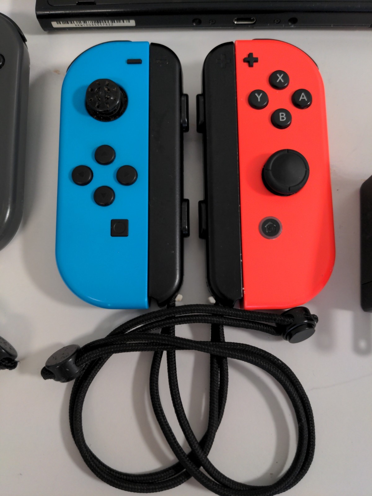 Nintendo Switch Lot Handheld Console Gray Joy-Cons 5 Games Carrying Case TESTED