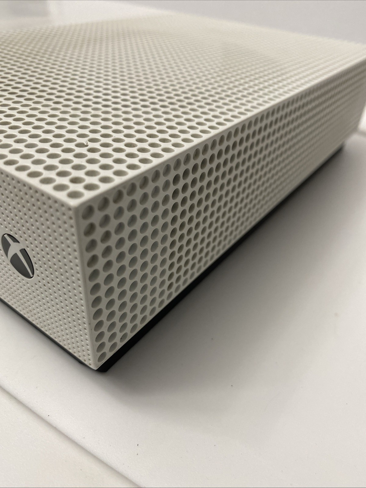 Microsoft Xbox One S 500GB Console UGC Premium Refurbished Gaming System